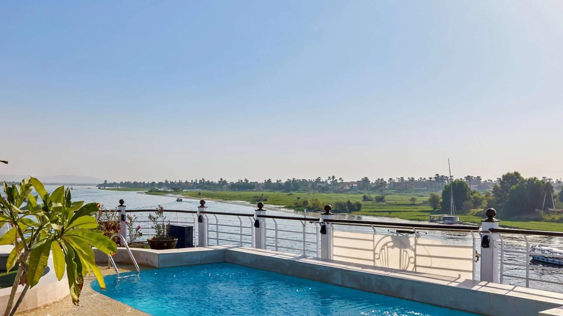 Otel Moevenpick Royal Lotus Nile Cruise, Every Monday Four Nights From Luxor, Every Friday Three Nights From Aswan - Including Excursions & Sightseeing