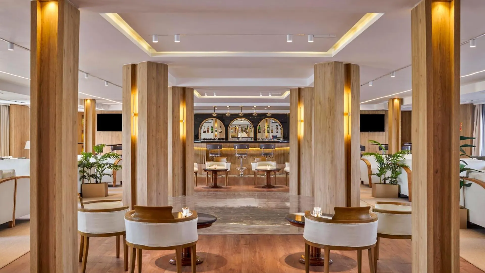 Moevenpick Royal Lotus Nile Cruise, Every Monday Four Nights From Luxor, Every Friday Three Nights From Aswan - Including Excursions & Sightseeing 酒店 樂蜀